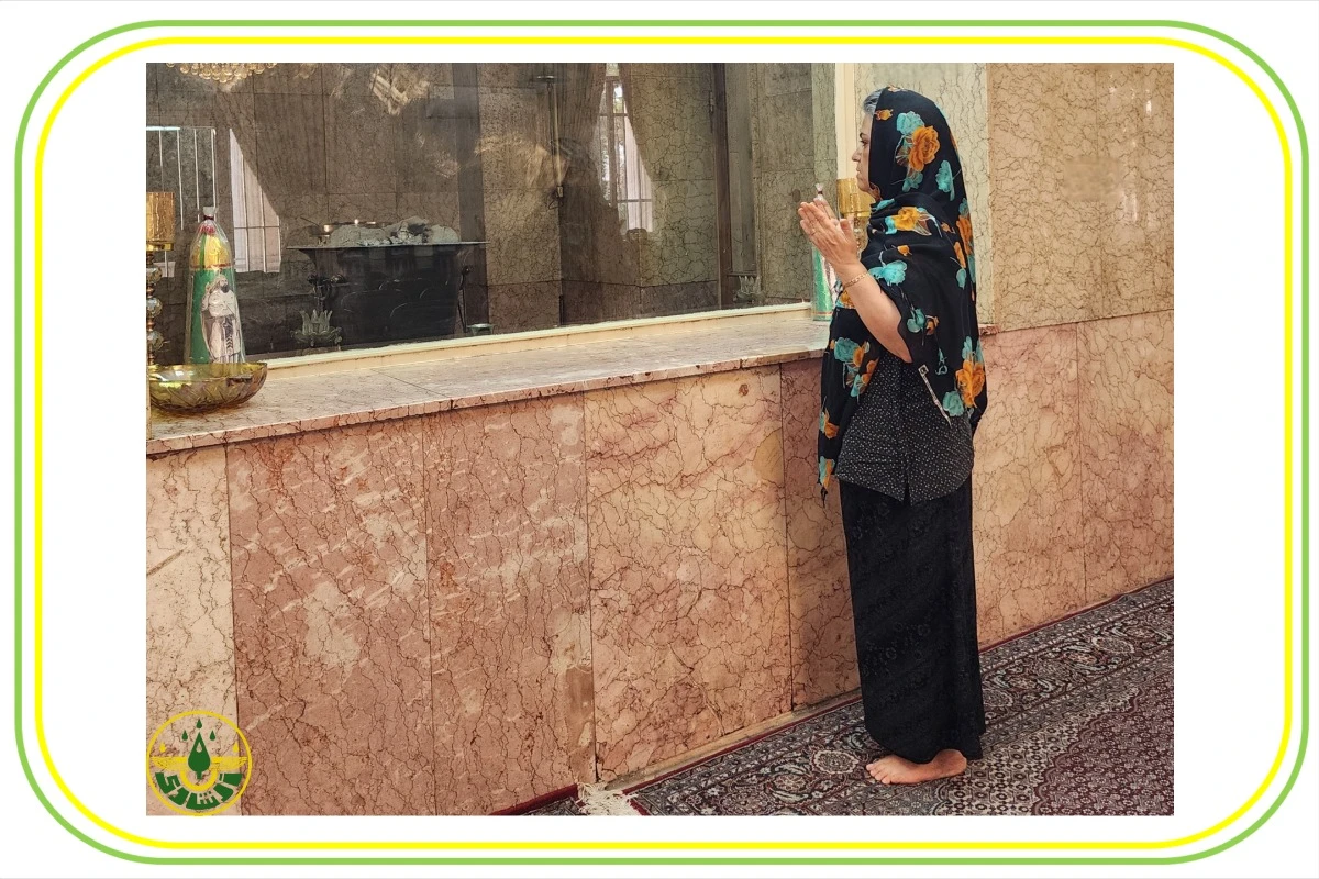 نیایش بانو زرتشتی