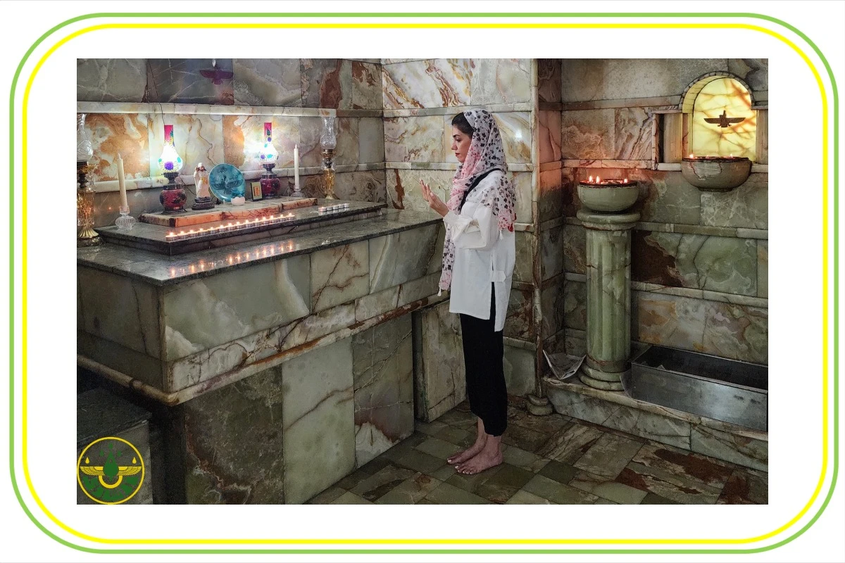 همه‌ چیز دربارهٔ نماز و روزه در دین زرتشتی – آیینی بر پایهٔ آزادی، خرد