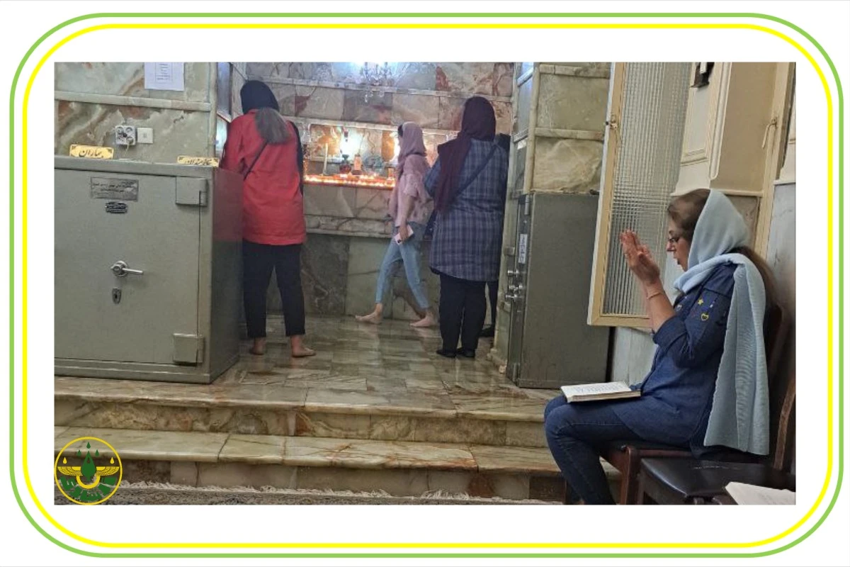 نیایش دسته جمعی زرتشتیان در شاه ورهرام ایزد