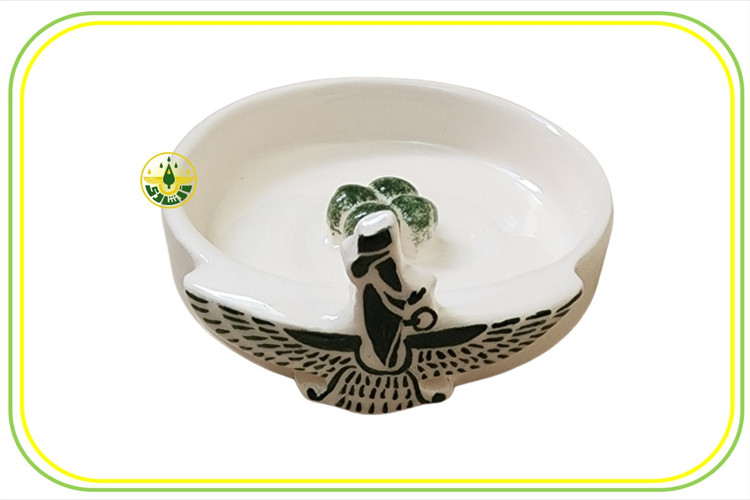 جاعودی با نماد فروهر برجسته