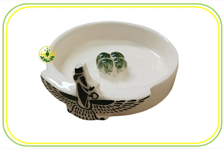 جاعودی با نماد فروهر برجسته